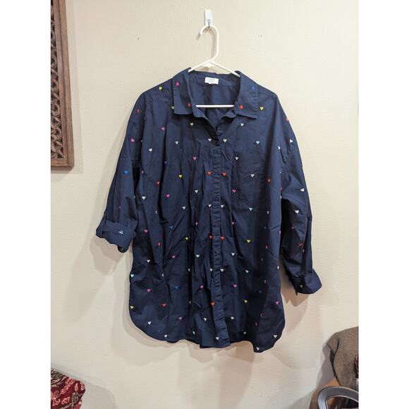 Navy roll tab button up blouse w/multicolored heart embroidery Crown & Ivy 2X - Picture 1 of 11